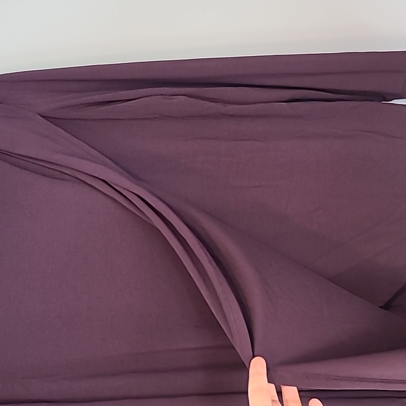 Betabrand Tempo Long Sleeve Top asymmetrical thumb hole Purple Flowy XL Comfy - Picture 3 of 6